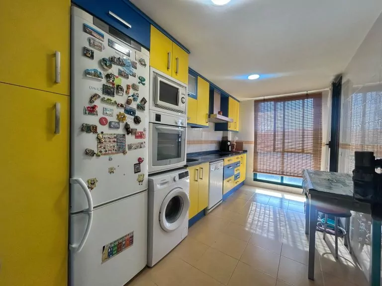 PISO SEMINUEVO EN VENTA EN PARLA – ZONA EL NIDO LAS FUENTES — Casalia Inmobiliaria, Parla (foto 8 de 30)