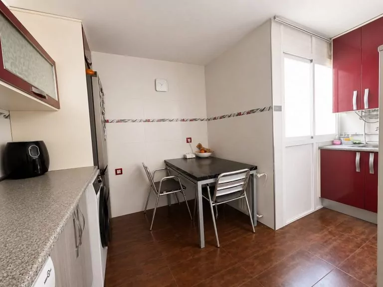 PISO REFORMADO EN VENTA EN PARLA – ZONA REYES — Casalia Inmobiliaria, Parla (foto 7 de 18)
