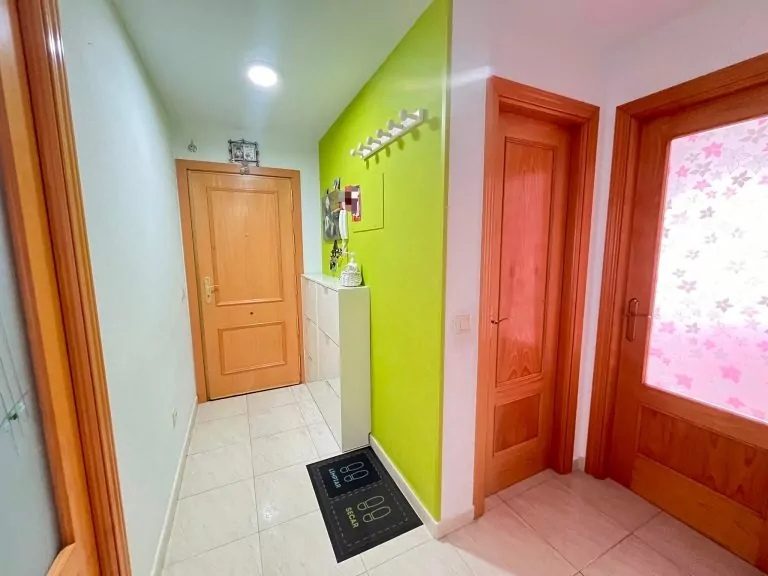 PISO CON PLAZA DE GARAJE EN VENTA EN PARLA – ZONA REYES — Casalia Inmobiliaria, Parla (foto 9 de 42)