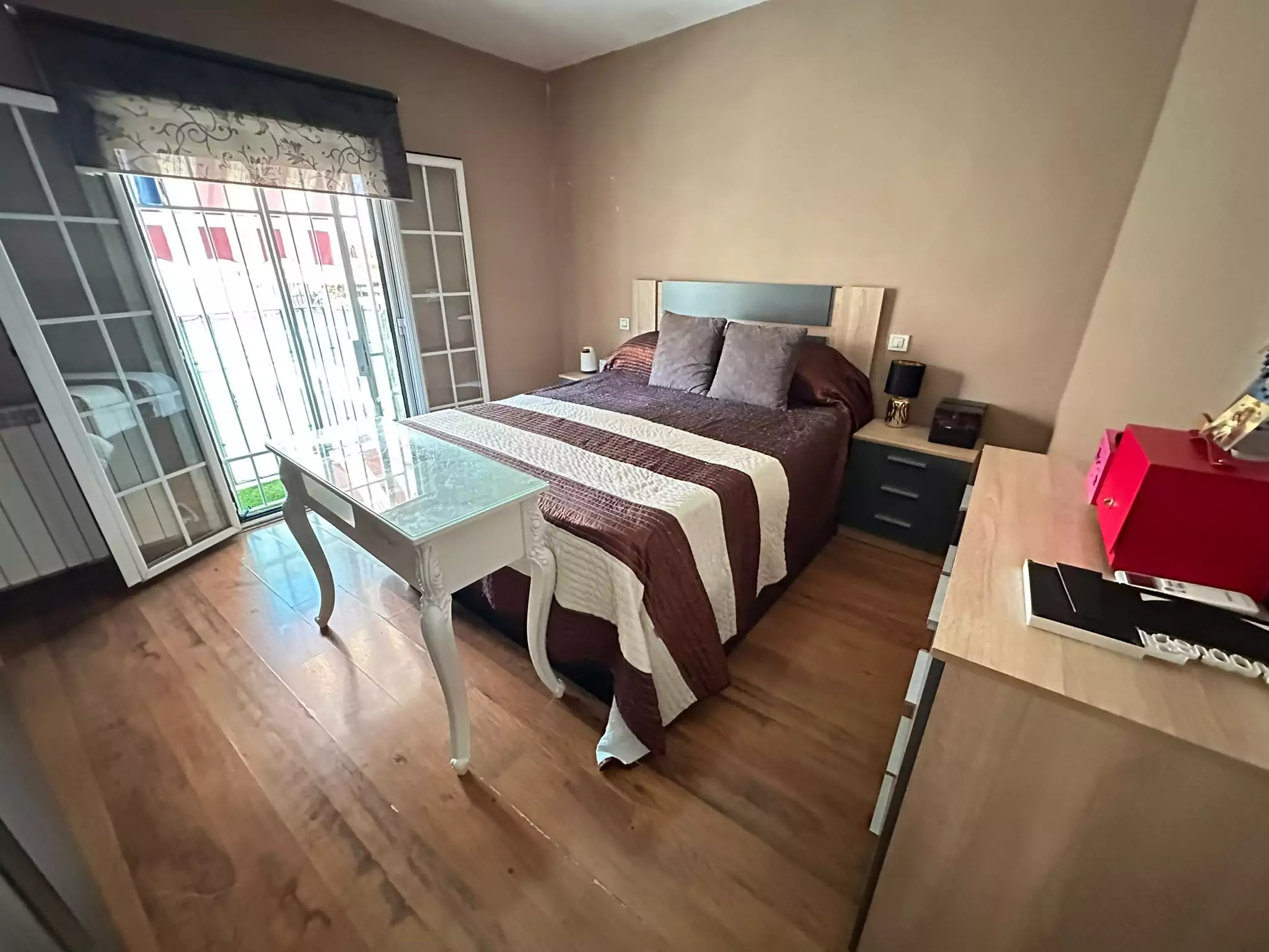 PISO EN PRIMERA PLANTA SIN ASCENSOR EN VENTA EN PARLA – ZONA CENTRO — Casalia Inmobiliaria, Parla (foto 9 de 22)