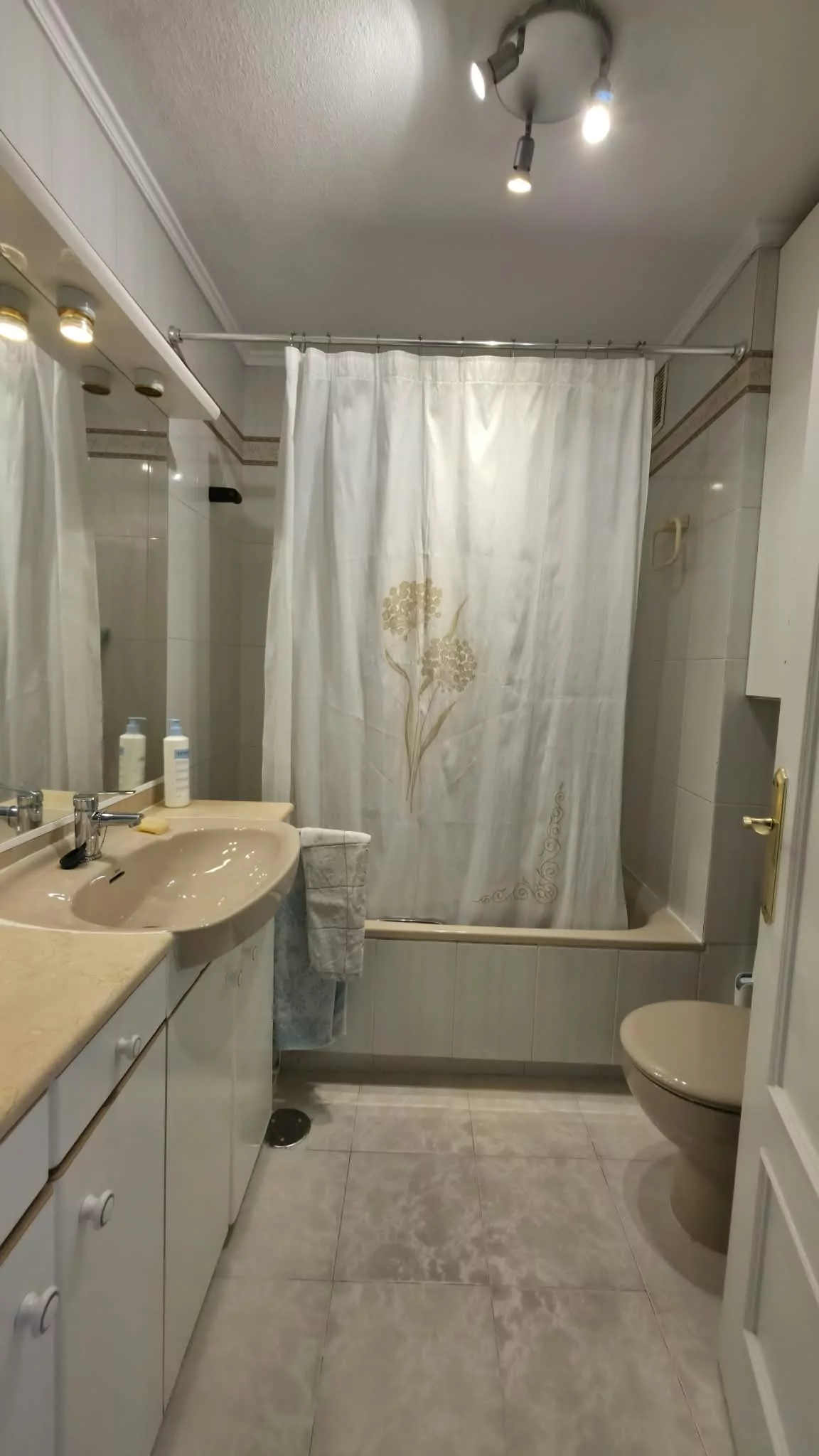 ÁTICO DE 4 HABITACIONES EN VENTA EN PARLA – ZONA REYES CATÓLICOS — Casalia Inmobiliaria, Parla (foto 17 de 27)