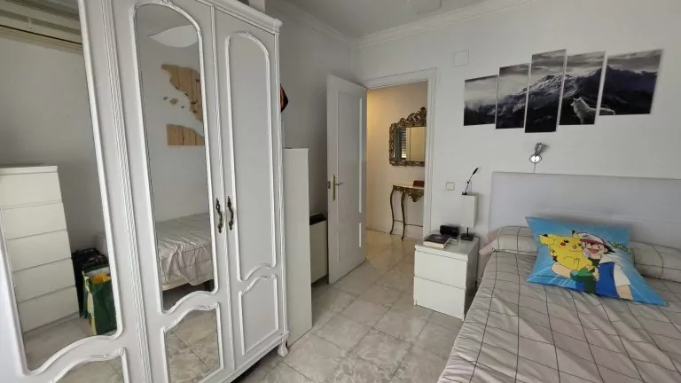 PISO DE 4 HABITACIONES EN VENTA EN PARLA – ZONA REYES CATÓLICOS — Casalia Inmobiliaria, Parla (foto 21 de 27)