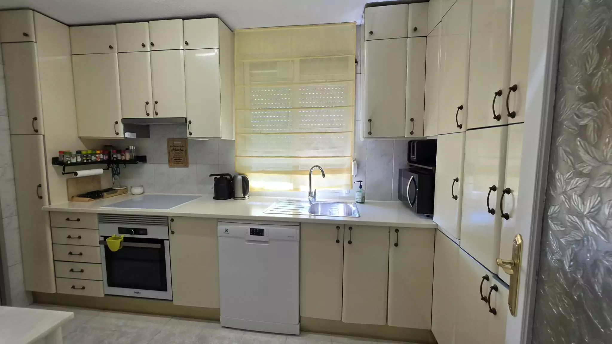 ÁTICO DE 4 HABITACIONES EN VENTA EN PARLA – ZONA REYES CATÓLICOS — Casalia Inmobiliaria, Parla (foto 7 de 27)