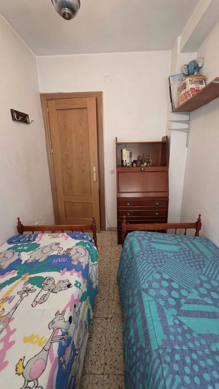 PISO EN 1ª PLANTA CON ASCENSOR EN VENTA EN PARLA – ZONA REYES CATÓLICOS — Casalia Inmobiliaria, Parla (foto 23 de 25)
