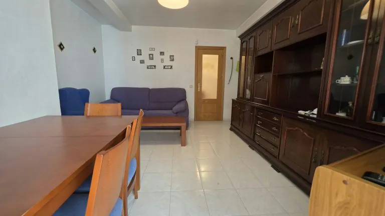 PISO EN 1ª PLANTA CON ASCENSOR EN VENTA EN PARLA – ZONA REYES CATÓLICOS — Casalia Inmobiliaria, Parla (foto 3 de 25)