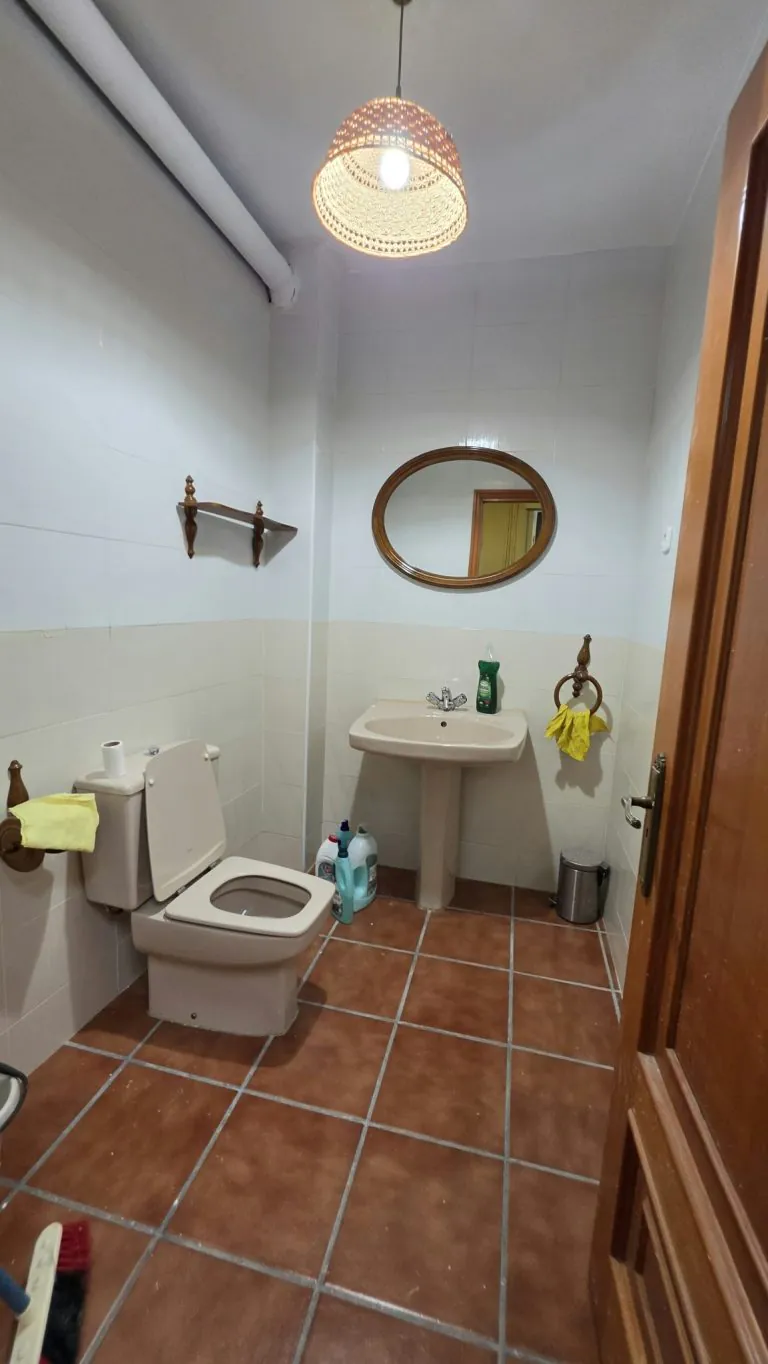 CASA INDEPENDIENTE CON 5 HABITACIONES ADAPTADA PARA ALQUILER DE HABITACIONES EN PARLA – ZONA CENTRO — Casalia Inmobiliaria, Parla (foto 43 de 47)