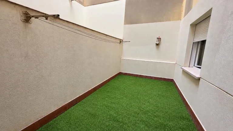 PISO EN VENTA DE 3 HABITACIONES, 2 BAÑOS Y ASCENSOR EN ZONA REYES. — Casalia Inmobiliaria, Parla (foto 9 de 22)