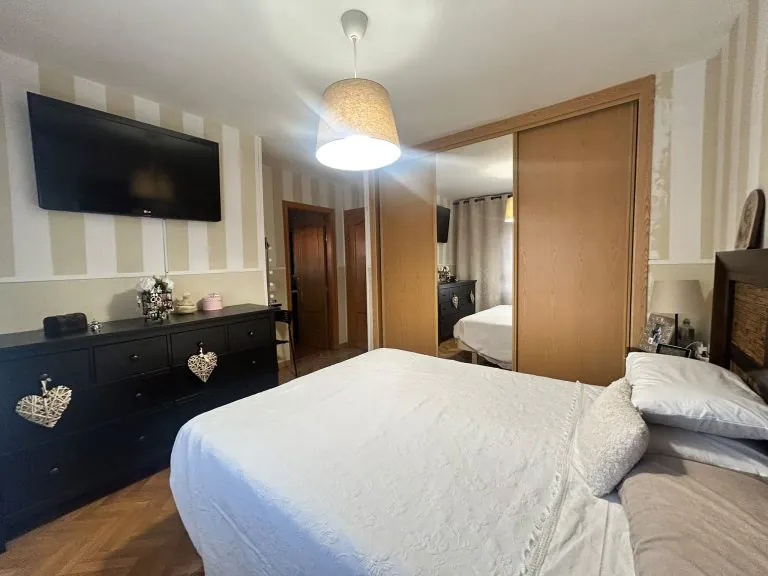 ESPECTACULAR CHALET EN EL LEGUARIO – PARLA — Casalia Inmobiliaria, Parla (foto 21 de 36)