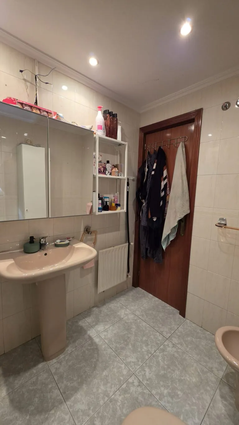 PISO EN VENTA DE 3 HABITACIONES, 2 BAÑOS Y ASCENSOR EN ZONA REYES. — Casalia Inmobiliaria, Parla (foto 14 de 22)