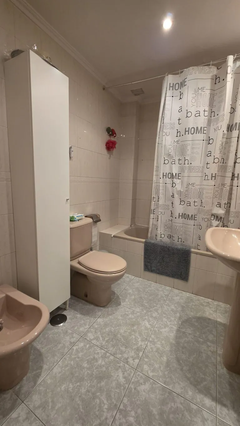 PISO EN VENTA DE 3 HABITACIONES, 2 BAÑOS Y ASCENSOR EN ZONA REYES. — Casalia Inmobiliaria, Parla (foto 13 de 22)