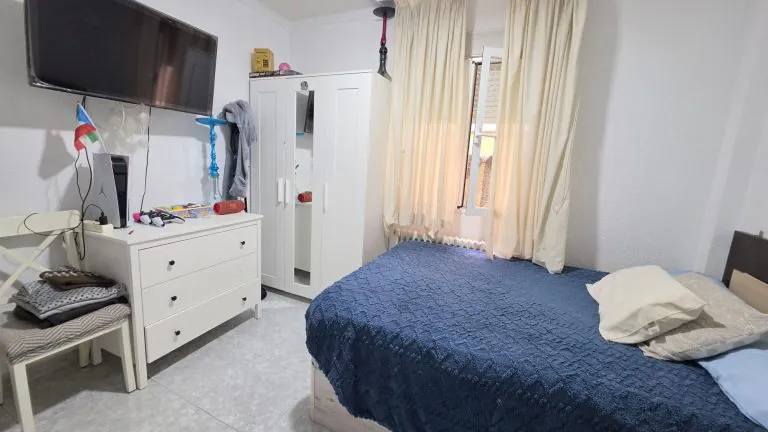 PISO EN VENTA DE 3 HABITACIONES, 2 BAÑOS Y ASCENSOR EN ZONA REYES. — Casalia Inmobiliaria, Parla (foto 21 de 22)