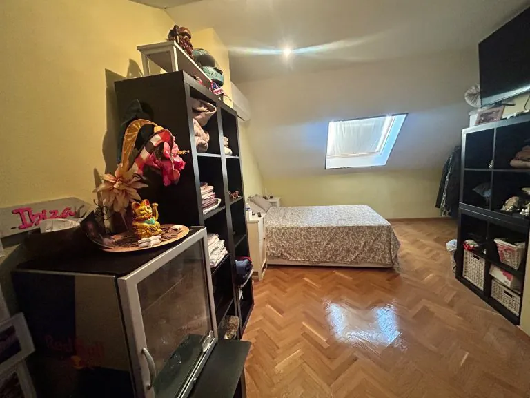 ESPECTACULAR CHALET EN EL LEGUARIO – PARLA — Casalia Inmobiliaria, Parla (foto 32 de 36)
